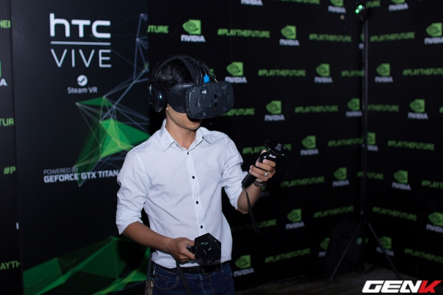  Kính VR của HTC có tên Vive cũng được giới thiệu tại sự kiện này. 