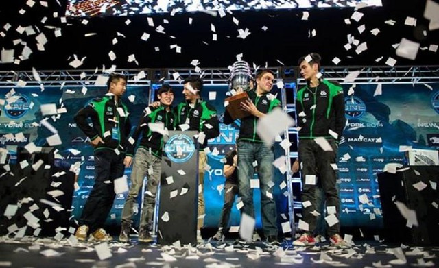 
Hình ảnh Vici Gaming đăng quang chức vô địch ESL New York 2014.
