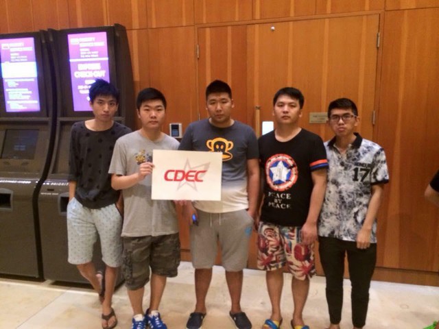 
Tiếp sau đó là những người đồng hương CDEC Gaming – Á quân The International 2015.
