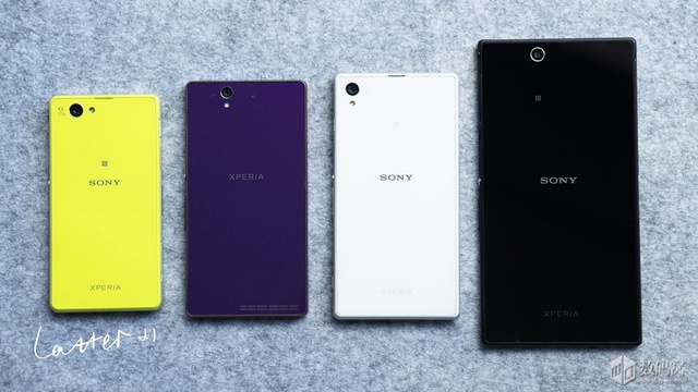  4 mẫu Xperia thể hiện rõ nét nhất ngôn ngữ thiết kế OmniBalance bao gồm: Xperia Z, Xperia Z Ultra, Xperia Z1 và Xperia Z1 Compact. 