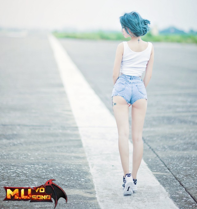 Cô nàng “tóc vàng hoe” nhưng lại có thân hình rất gợi cảm