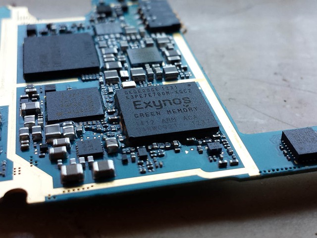  Exynos 8890 sẽ cạnh tranh sòng phẳng với Qualcomm Snapdragon 820 và Apple A9X 