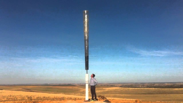
Một th&aacute;p Vortex sản xuất điện từ lốc xo&aacute;y tịa T&acirc;y Ban Nha.
