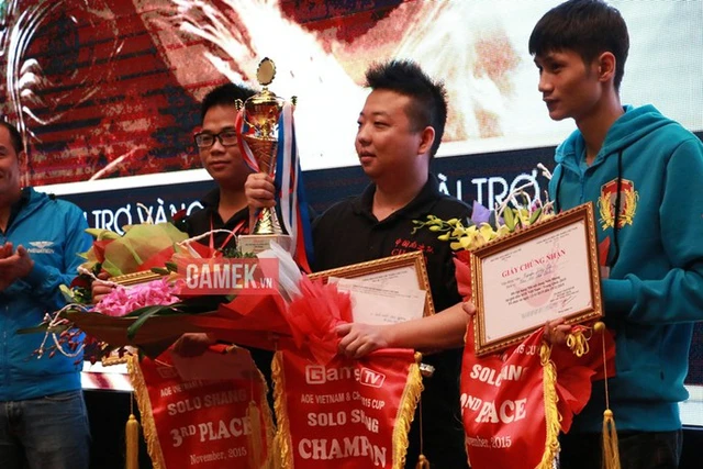 
Giải đấu AoE Việt Trung 2015 đã diễn ra với quy mô vô cùng hoành tráng.
