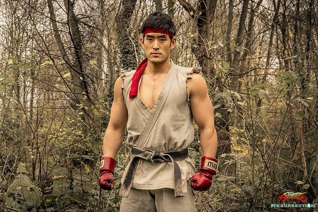 
Mike Moh trong vai Ryu
