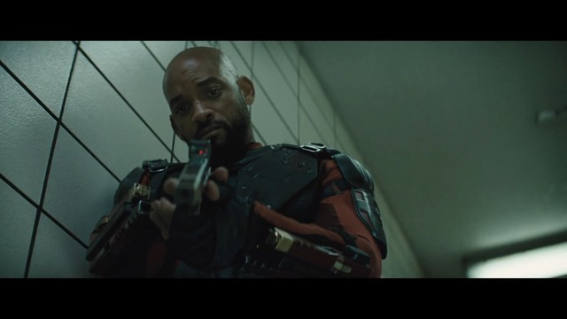 
Deadshot (Will Smith) một chiến binh có tài bắn súng bách phát bách trúng.
