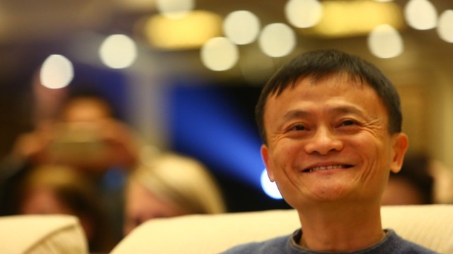  Alibaba đạt doanh thu khủng trong mảng kinh doanh bán lẻ trực tuyến. 