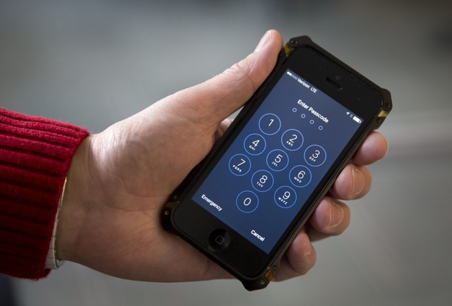  Sự thật không phải công ty của Israel giúp FBI bẻ khóa chiếc iPhone 5c. 