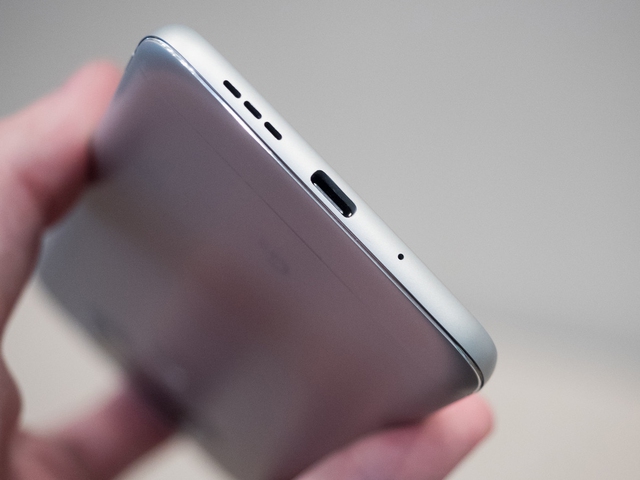  LG G5 là một trong số ít các smartphone hỗ trợ USB Type-C có sạc nhanh Quick Charge 