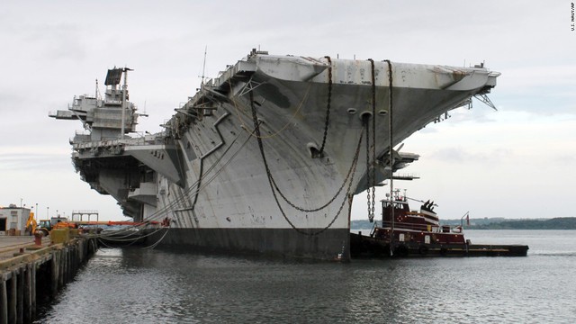 Tàu sân bay USS Saratoga đã ngừng hoạt động, đang trong quá trình tháo dỡ
