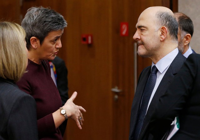  Bà Vestager và ông Moscovici. 