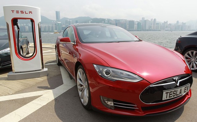  Hệ thống trạm sạc nhanh tính phí của Tesla được mở rộng trên toàn cầu. Ảnh: Tesla Motors. 