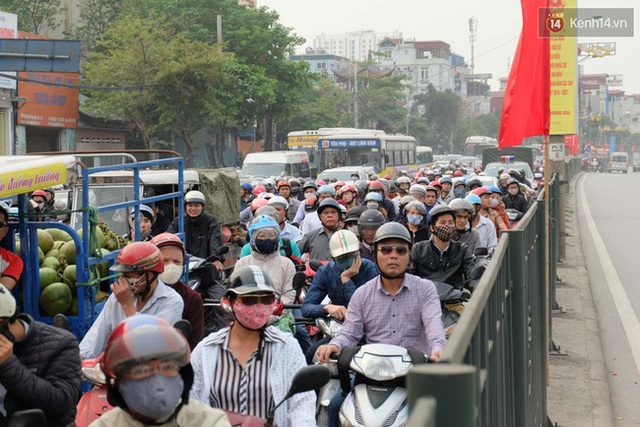 
Hiện thống kê có khoảng hơn 5 triệu xe máy và hơn 500 nghìn chiếc ô tô trên địa bàn thành phố Hà Nội.
