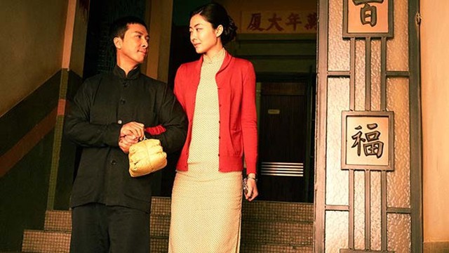 
Chuyện tình giữa hai vợ chồng Diệp Vấn - Vĩnh Thành có thể giúp bộ phim chinh phục cả những khán giả nữ.

