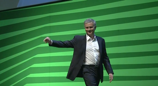 
Jose Mourinho xuất hiện tại Conference của EA tại London với tư cách khách mời
