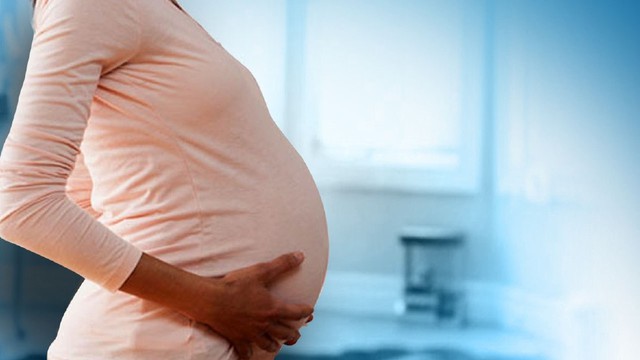  Phụ nữ có thai nên hạn chế quan hệ tình dục và thường xuyên sử dụng các biện pháp tránh thai an toàn 