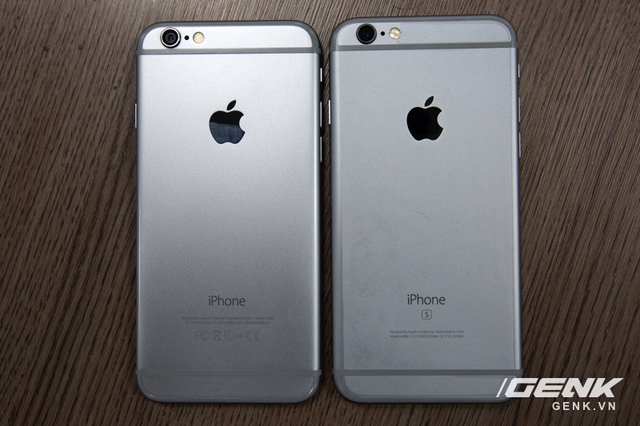  Về cơ bản, mặt lưng của iPhone 6s có thêm chữ S dưới dòng chữ iPhone. 