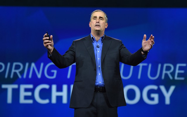  CEO của Intel phát biểu tại CES 2016. 