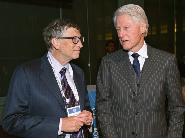 Bill Gates và cựu Tổng thống Mỹ Bill Clinton 