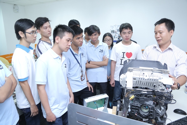 Luxoft Việt Nam triển khai các chương trình đào tạo, khuyến khích và khơi gợi đam mê công nghệ, thúc đẩy phát triển nhân lực CNTT tại Việt Nam