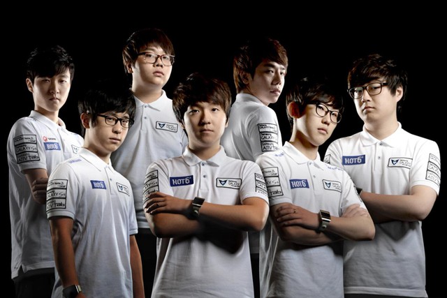 
Đội tuyển được đánh giá mạnh nhất nhì thế giới Samsung White.
