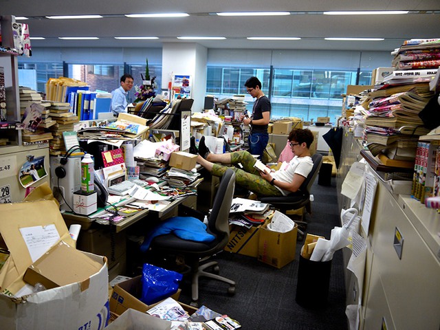 
Theo Shueisha, có 3 bước cần phải vượt qua trước khi bạn được nhận làm biên tập tại 1 công ty manga.
