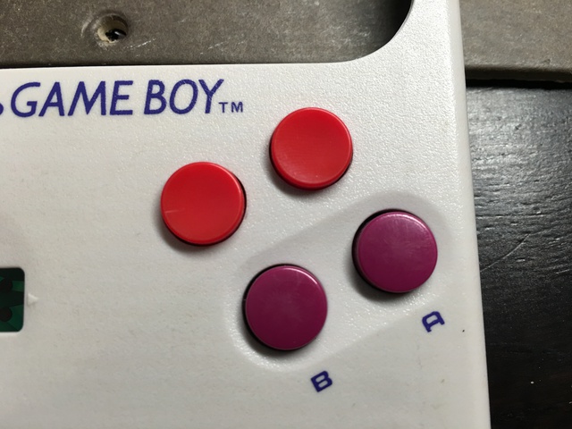  Hai nút X, Y được lấy từ một chiếc tay cầm NES cũ 