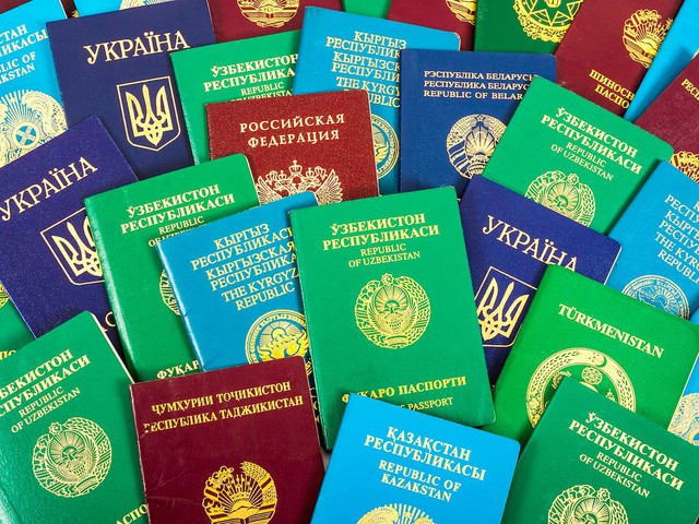  Hộ chiếu giấy vẫn được sử dụng tại tất cả các quốc gia trên thế giới 