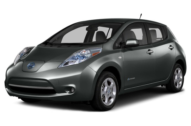 Nissan Leaf chạy điện.