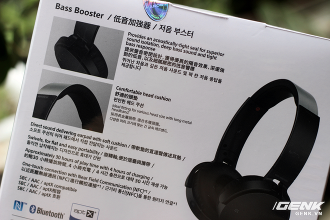  Thông số kĩ thuật của chiếc tai nghe Bluetooth này. 