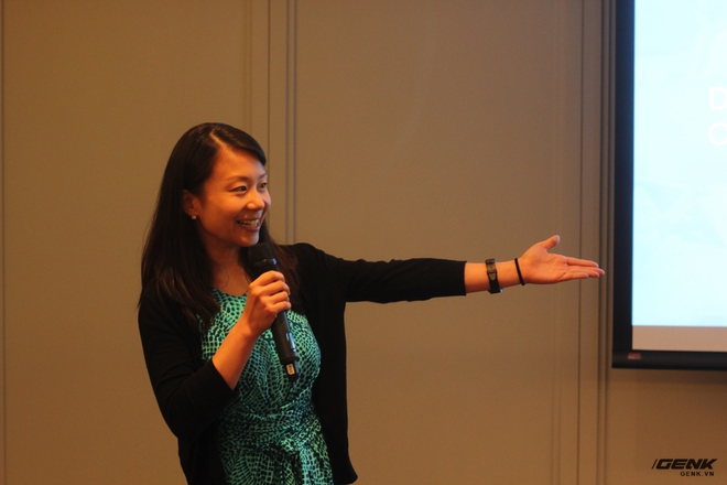  Cô Alice Wei - Trưởng bộ phận Phụ trách Đối tác Sản phẩm tại Đông Nam Á của Facebook. 