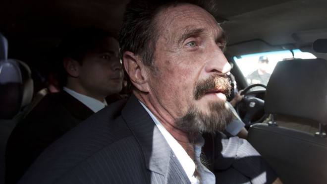  Chân dung nhân vật chính John McAfee 