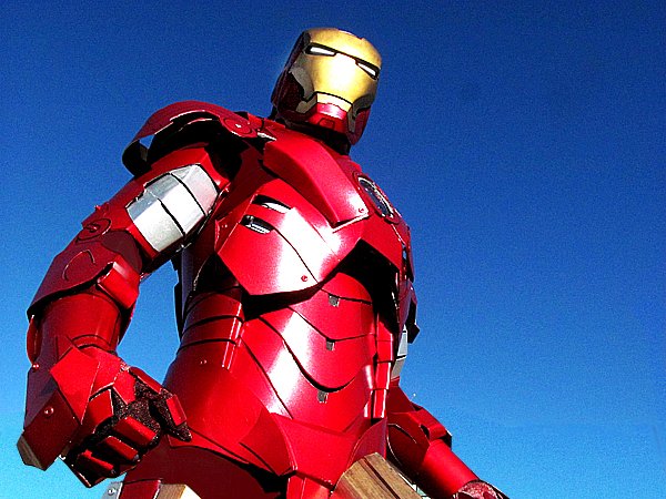 Cosplay Iron Man đẹp "miễn chê" 4