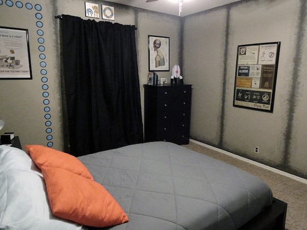 Phòng ngủ độc đáo của nữ gamer mê Portal 7