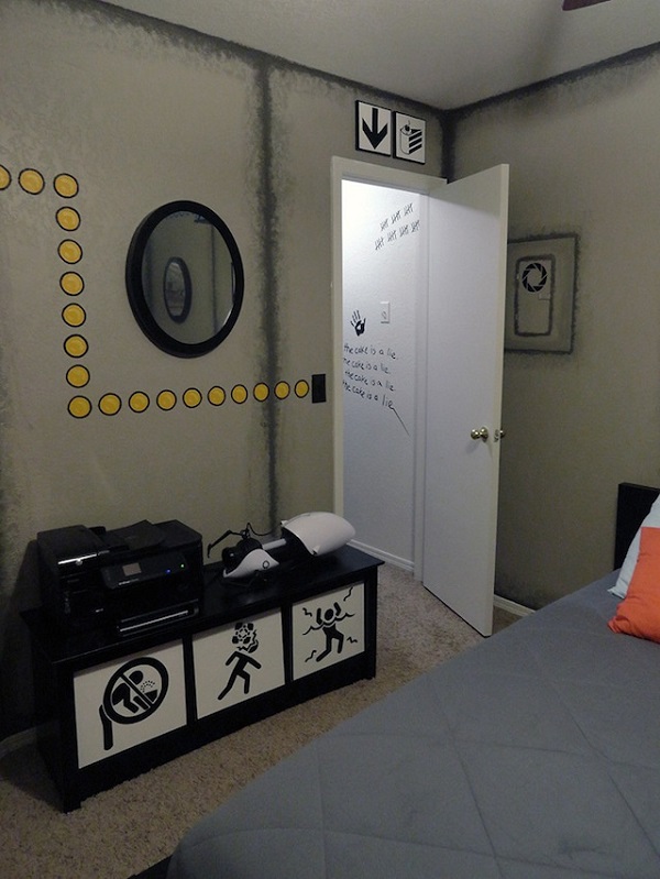 Phòng ngủ độc đáo của nữ gamer mê Portal 10