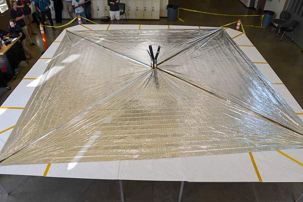 Bẻ cong ánh sáng để du hành trong vũ trụ, cánh buồm mặt trời này của NASA có gì đặc biệt?  - Ảnh 3.