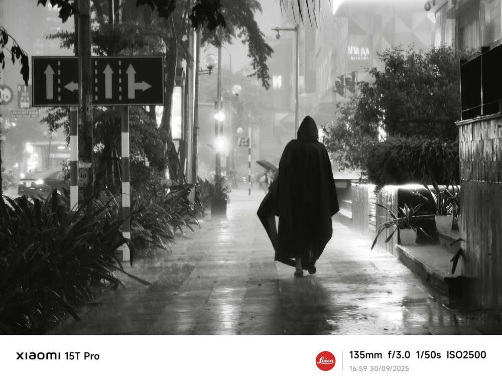 Xiaomi 15T Pro: Phố phường hóa sông, dòng người hóa những con thuyền nhỏ!- Ảnh 43.