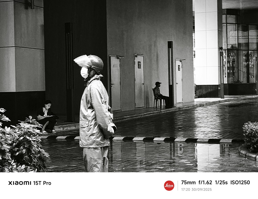 Xiaomi 15T Pro: Phố phường hóa sông, dòng người hóa những con thuyền nhỏ!- Ảnh 13.