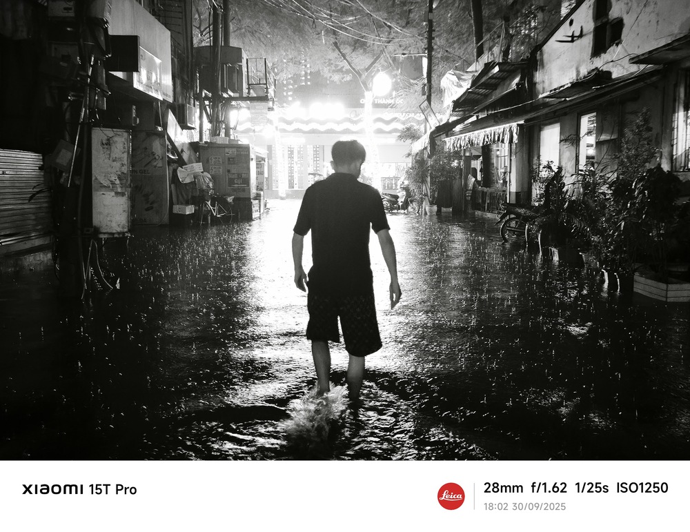 Xiaomi 15T Pro: Phố phường hóa sông, dòng người hóa những con thuyền nhỏ!- Ảnh 36.