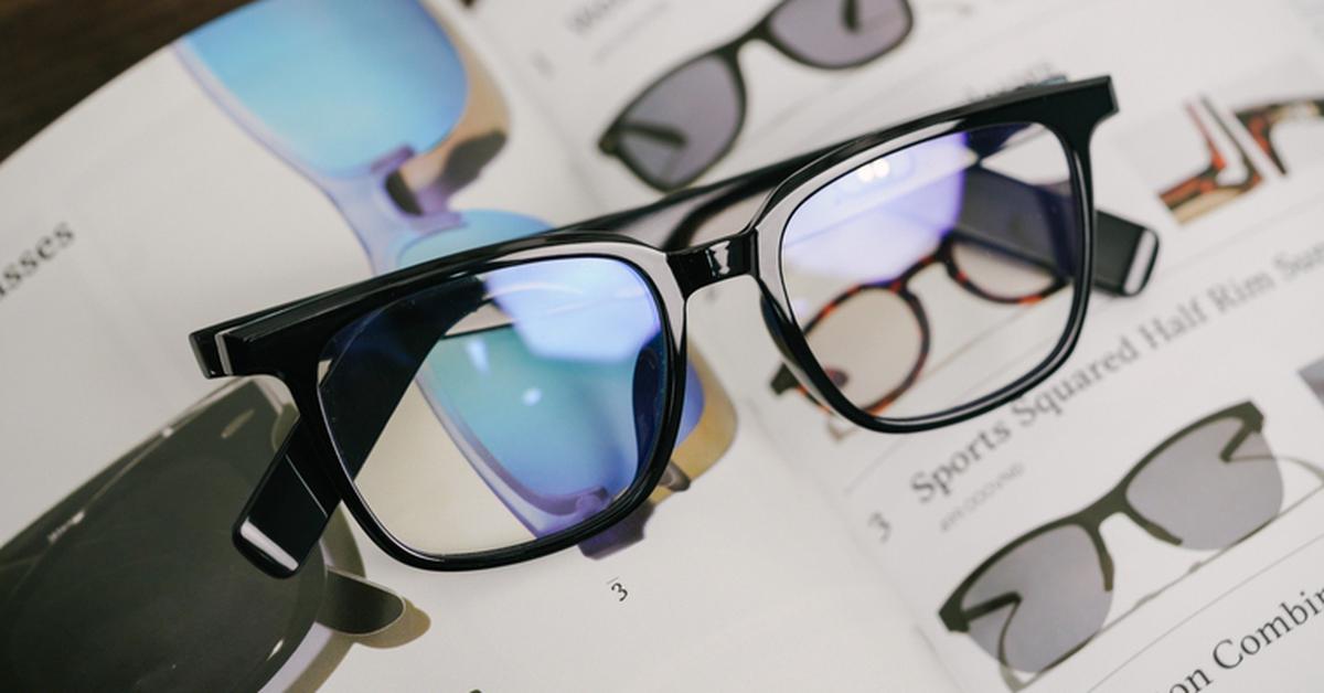 Trải nghiệm 'gọng kính biết hát' Repi Smart Eyewear: Thiết kế thời trang,  cách dùng đơn giản hơn tôi tưởng