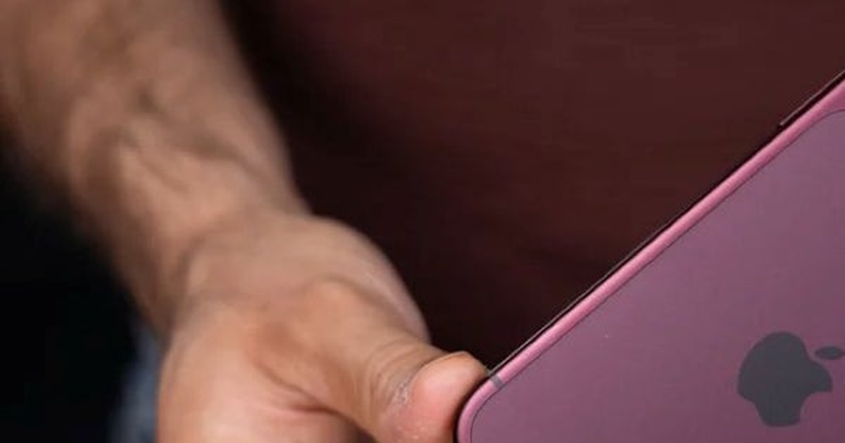 Vừa ra mắt, iPhone 18 Pro đã bị công ty bảo mật do người Việt sáng lập jailbreak vĩnh viễn, khởi động lại vẫn còn nguyên