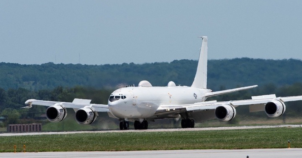 Dấu hiệu kịch bản tồi tệ nhất: Máy bay chỉ huy hạt nhân Mỹ đến Trung Đông