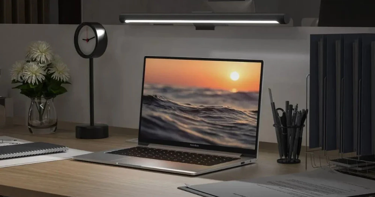 Món đồ nhỏ nhiều người bỏ qua khi dùng máy tính: Giá hơi chát nhưng giúp mắt đỡ mỏi hẳn