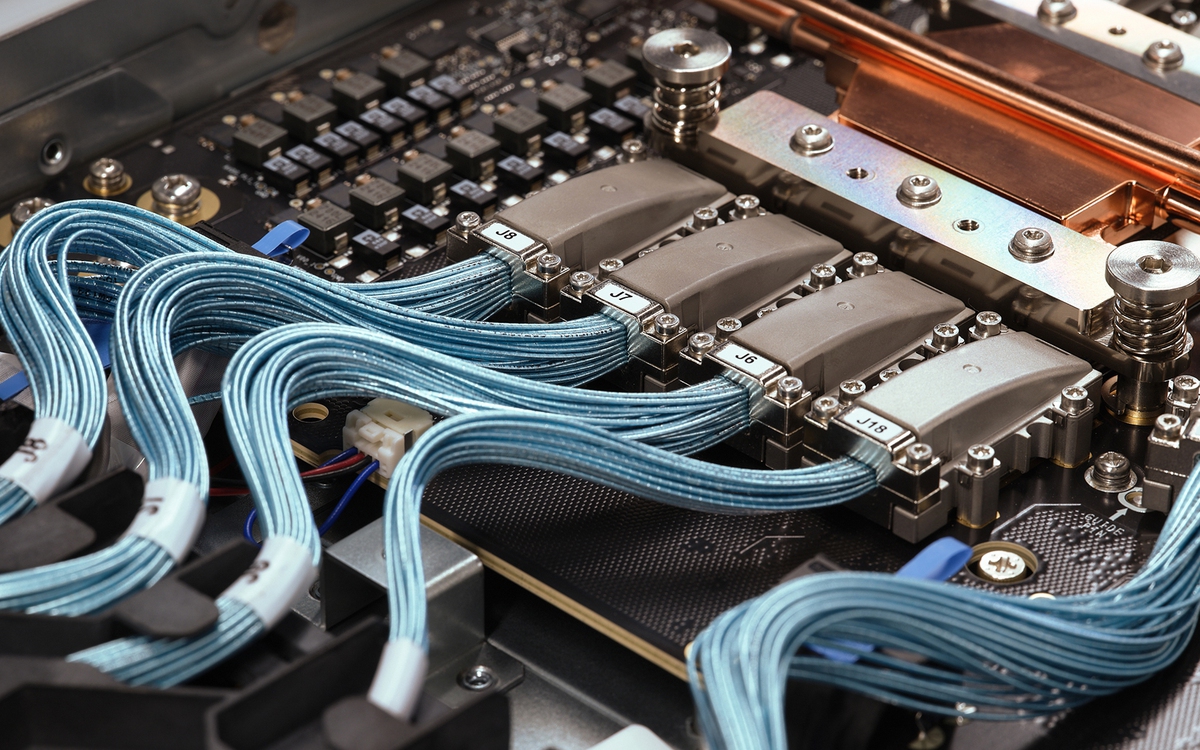 Hạ tầng AI cũ đã chạm ngưỡng, AMD, NVIDIA, Microsoft và OpenAI lập liên minh tạo bước ngoặt mới về công nghệ hạ tầng