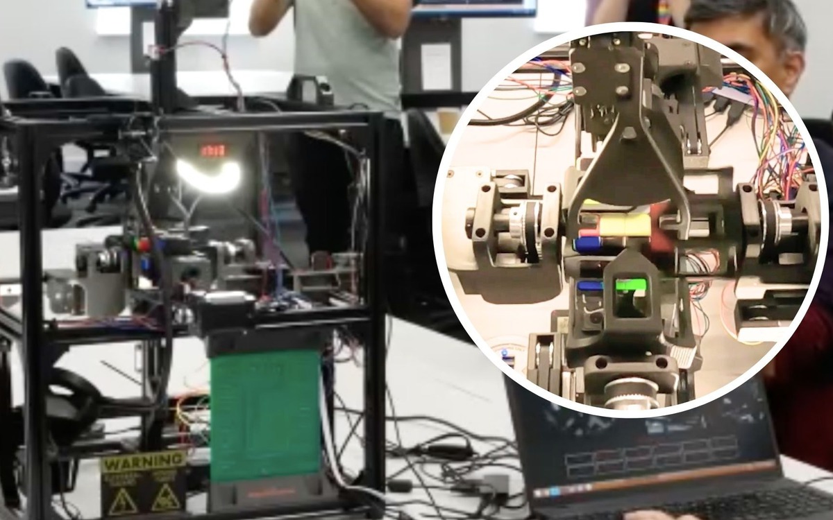 Hai anh em người Anh chế tạo robot giải khối rubik 4x4 lập kỷ lục thế giới mới sau hơn mười năm chờ đợi