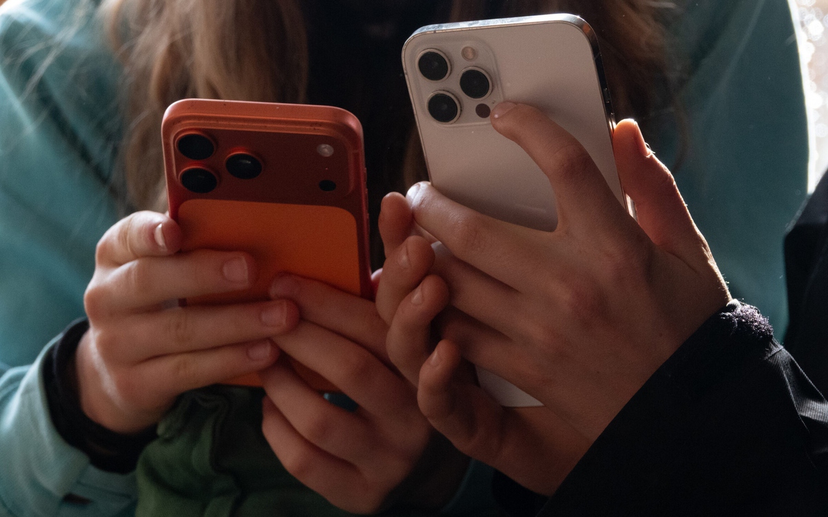 Công cụ hack iPhone mới bị lộ có thể âm thầm chiếm quyền hàng trăm triệu thiết bị chỉ qua một cú nhấp