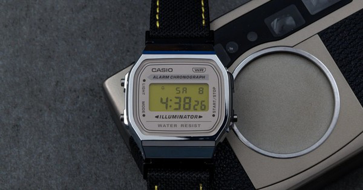 Đồng hồ Casio A168WE được PPP Cameras độ theo phong cách máy ảnh Nikon, giá từ 5,2 triệu đồng