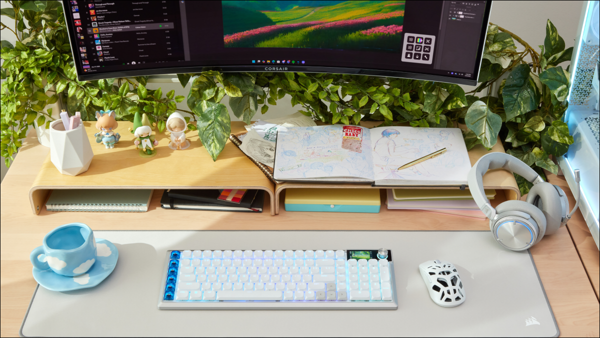 CORSAIR tung bàn phím siêu mỏng 18 mm, tần số lấy mẫu 8000 Hz và tích hợp Stream Deck ngay trên phím bấm