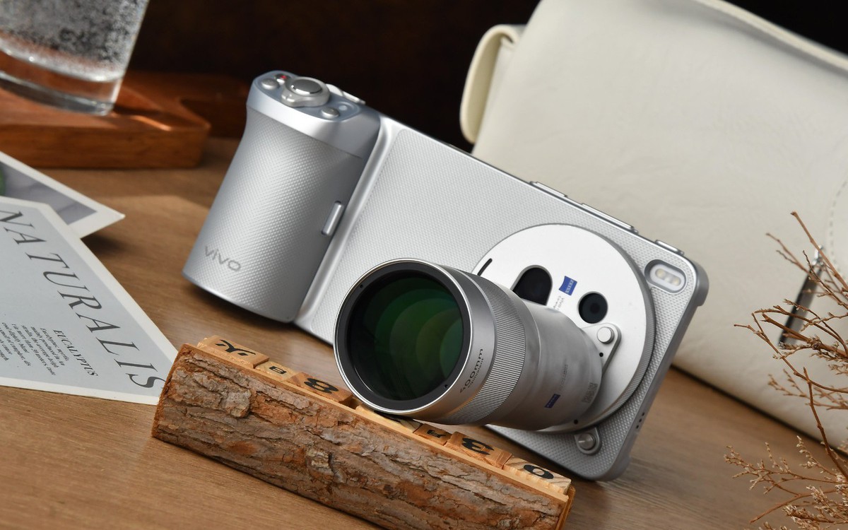 Gallery - vivo X300 Ultra ra mắt: Camera kép 200 MP, ống Zeiss rời 400mm, giá từ 26,7 triệu đồng