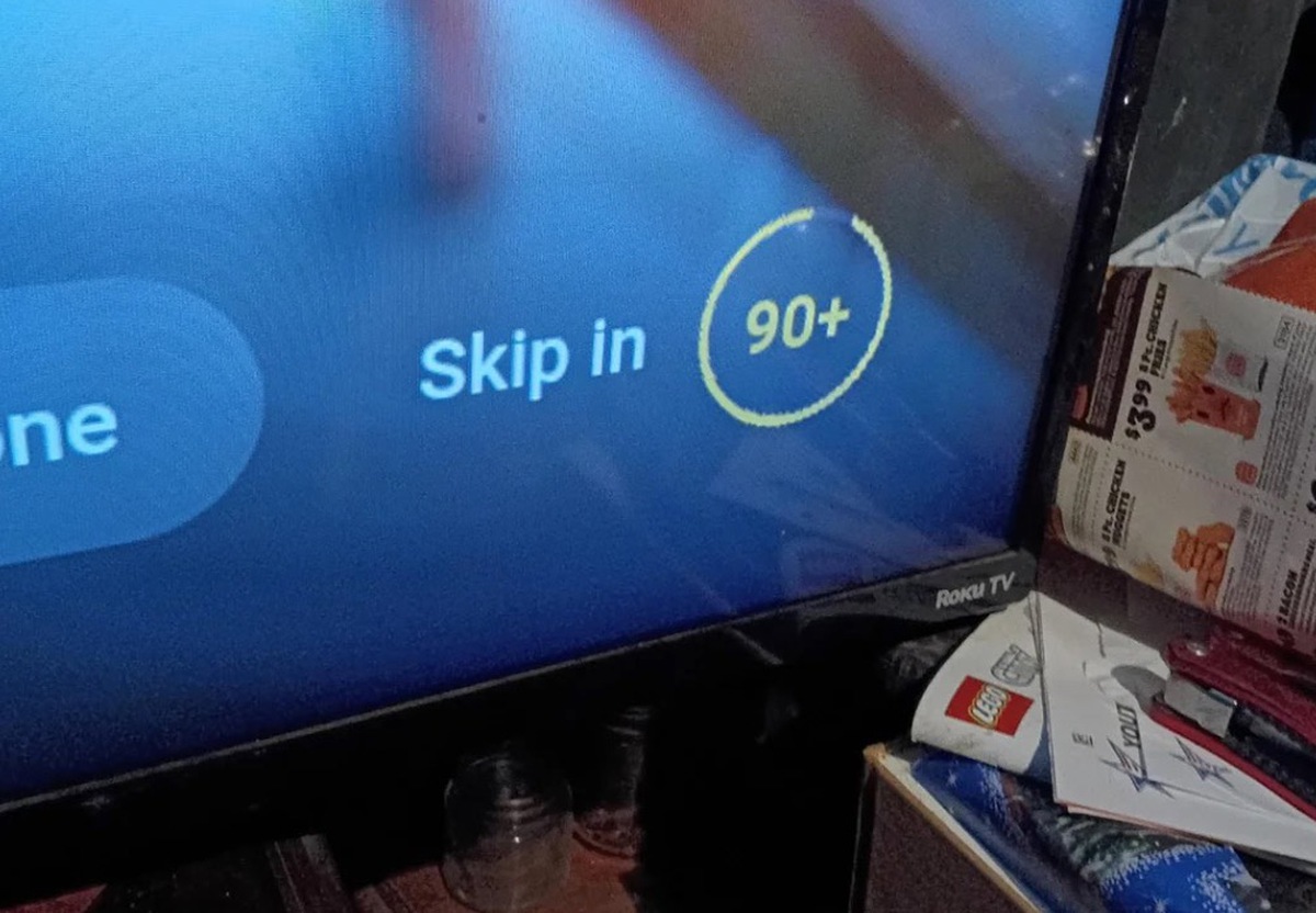 Người dùng "tố" bị ép xem quảng cáo 90 giây không thể bỏ qua, YouTube nói gì?